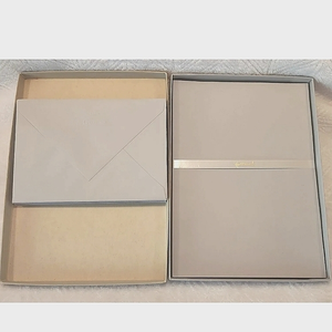 Vintage Hallmark Stationery Letter‎ Set in box W/ Envelopes.